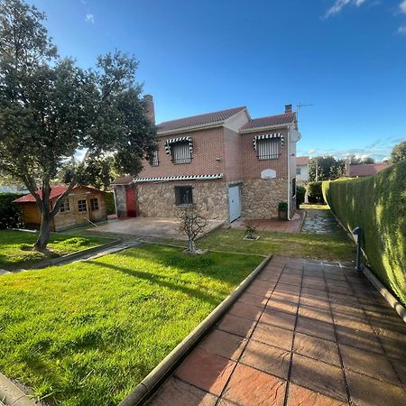 Las Mil Y Una Rosas Ávila Exteriér fotografie